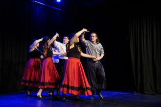 Jornada de danza de Movida Joven en el teatro El Tinglado Jornada de danza de Movida Joven en el teatro El Tinglado