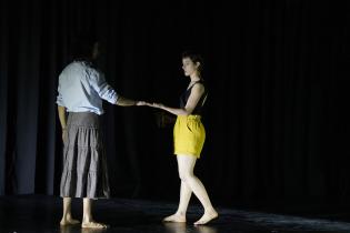 Jornada de danza de Movida Joven en el teatro El Tinglado Jornada de danza de Movida Joven en el teatro El Tinglado