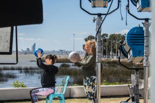 Rodaje del programa «En movimiento» en el parque Débora Céspedes 