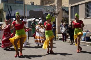 Petonal barrial en el Barrio Sur