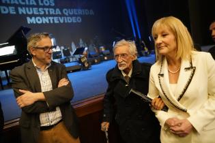 Encuentro hacia los 300 años de Montevideo en el teatro Solís