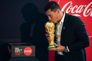 Intendenta Carolina Cosse participa en evento por llegada del trofeo de la copa mundial FIFA a Uruguay Intendenta Carolina Cosse participa en evento por llegada del trofeo de la copa mundial FIFA a Uruguay, 28 de octubre de 2022