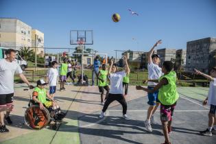 Jornada de ABC+ Deporte y Cultura en el Complejo América por el Día de las Plazas