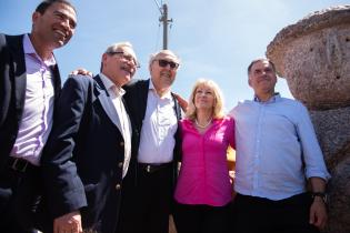 Inauguración de plazoleta y escultura «El Abrazo», de Juan Cavo en el marco de la celebración de los 150 años de la ciudad de La Paz   ,11 de noviembre de 2022