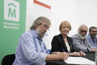 Firma de convenio con FUCVAM por tierras para cooperativas Firma de convenio con FUCVAM por tierras para cooperativas