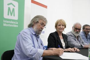 Firma de convenio con FUCVAM por tierras para cooperativas