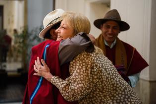 Reunión de la Intendenta Carolina Cosse con el Embajador de Bolivia y los alcaldes de Huarina y Huajata