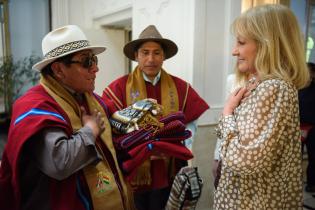 Reunión de la Intendenta Carolina Cosse con el Embajador de Bolivia y los alcaldes de Huarina y Huajata