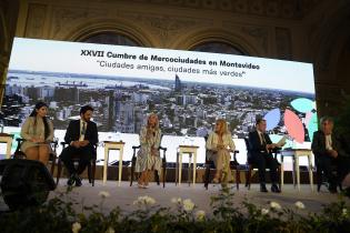 Inauguración Cumbre Mercociudades en Club Uruguay