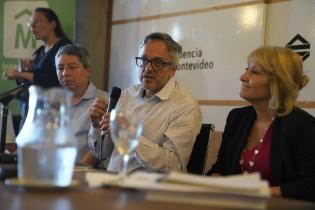 Firma de convenio entre la Intendencia de Montevideo y la Universidad de la República en el PTI del Cerro Firma de convenio entre la Intendencia de Montevideo y la Universidad de la República en el PTI del Cerro