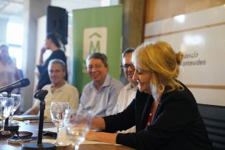 Firma de convenio entre la Intendencia de Montevideo y la Universidad de la República en el PTI del Cerro Firma de convenio entre la Intendencia de Montevideo y la Universidad de la República en el PTI del Cerro