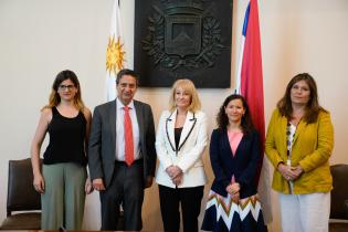 Reunión de la Intendenta Carolina Cosse con el director regional para América del Sur de la OIM, Marcelo Pisani Reunión de la Intendenta Carolina Cosse con el director regional para América del Sur de la OIM, Marcelo Pisani