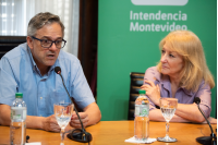 Firma de convenio para estudio de la estructura económica de Montevideo