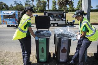 Operativo de limpieza del festival Montevideo Late 