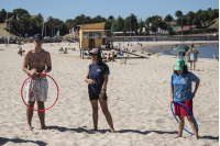 Actividades en la playa Ramírez para personas con discapacidad en el marco del programa Monteverano