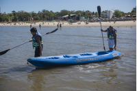 Canotaje en la playa Ramírez en el marco del programa Monteverano