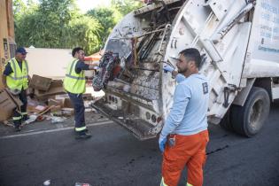 Operativo de limpieza en feria de Reyes del Paso Molino