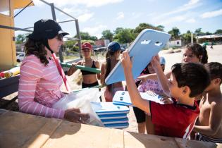 Escuela de Mar en playa Santa Catalina en el marco del programa Monteverano, 12 de enero de 2023