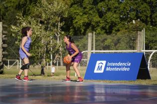 Partido inaugural del Torneo Jr. NBA en el Espacio Ramón Cáceres 