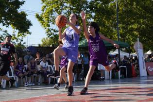 Partido inaugural del Torneo Jr. NBA en el Espacio Ramón Cáceres Partido inaugural del Torneo Jr. NBA en el Espacio Ramón Cáceres