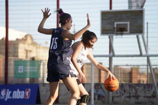 Partido Torneo Jr.NBA en la Plaza de Deportes Nº1