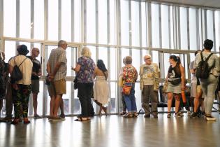 Función de Lluvia constante en la Sala Lazaroff, en el marco de Montevideo de las Artes Función de Lluvia constante en la Sala Lazaroff, en el marco de Montevideo de las Artes