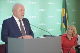  Entrega del sello Montevideo Más Verde al presidente de Brasil, Luiz Inácio Lula da Silva