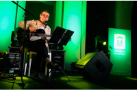 Late Ciudad Vieja , ciclo de música con la actuación de Fernando Cabrera