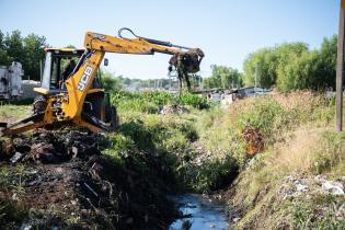 Mantenimiento de cuerpos de agua en la cañada Matilde Pacheco, 06 febrero de 2023