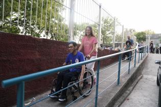 Festival accesible en el escenario popular Arbolito El Tejano Festival accesible en el escenario popular Arbolito El Tejano