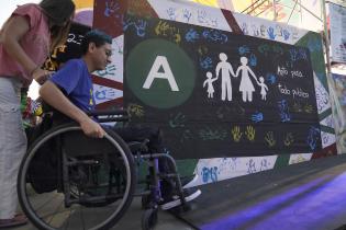 Festival accesible en el escenario popular Arbolito El Tejano Festival accesible en el escenario popular Arbolito El Tejano