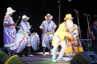 Escenario móvil de carnaval en La Cruz de Carrasco Escenario móvil de carnaval en La Cruz de Carrasco