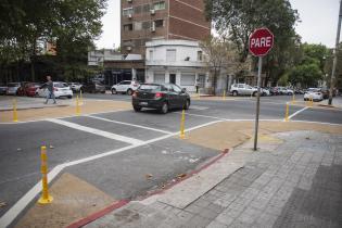 Extensión de cruce peatonal en Maldonado y Santiago de Chile