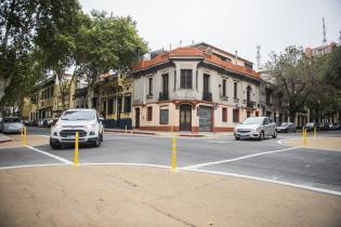 Extensión de cruce peatonal en Maldonado y Santiago de Chile