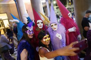 Carnaval de Venecia por la Orquesta Filarmónica de Montevideo en el Teatro Solis Carnaval de Venecia por la Orquesta Filarmónica de Montevideo en el Teatro Solis