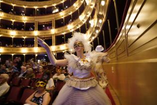 Carnaval de Venecia por la Orquesta Filarmónica de Montevideo en el Teatro Solis Carnaval de Venecia por la Orquesta Filarmónica de Montevideo en el Teatro Solis