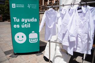 «Tu ayuda es útil» en la explanada de la Intendencia de Montevideo, 27 de febrero de 2023