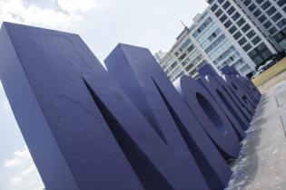 Intervención en letras de Montevideo por el mes de la mujer 2023 Intervención en letras de Montevideo por el mes de la mujer 2023