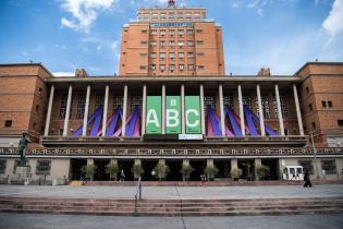 Fachada de la Intendencia de Montevideo en el marco del Mes de la Mujer Fachada de la Intendencia de Montevideo en el marco del Mes de la Mujer, 07 de marzo de 2023