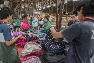 Jornada de clasificación y armado de kits escolares y liceales en el marco de la campaña «Tu ayuda es útil» Jornada de clasificación y armado de kits escolares y liceales en el marco de la campaña «Tu ayuda es útil»