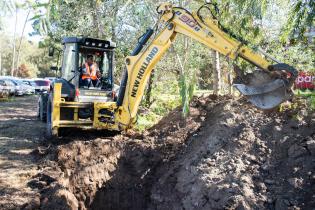 Obras de sustitución del colector perimetral al lago del Parque Rivera Obras de sustitución del colector perimetral al lago del Parque Rivera