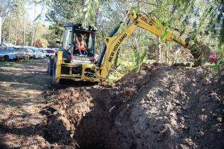 Obras de sustitución del colector perimetral al lago del Parque Rivera Obras de sustitución del colector perimetral al lago del Parque Rivera