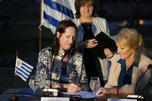 Firma de memorándum de acuerdo con la Embajada de EE.UU, para la recuperación del «Paseo verde de la rambla» Firma de memorándum de acuerdo con la Embajada de EE.UU, para la recuperación del «Paseo verde de la rambla»
