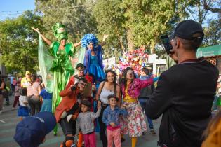Desfile de circo en la Semana Criolla del Prado 2023 Desfile de circo en la Semana Criolla del Prado 2023