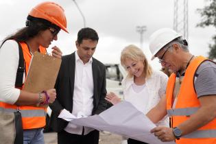 Recorrida de la intendenta Carolina Cosse por obras del programa «Montevideo se ilumina» en el Prado Recorrida de la intendenta Carolina Cosse por obras del programa «Montevideo se ilumina» en el Prado