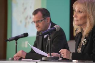 Conferencia de prensa por medidas ante crisis del agua potable