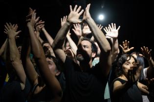 Ensayo de la obra «Edipo Rey» en el teatro Solís