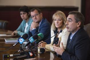 Rueda de prensa IM y UDELAR Rueda de prensa IM y UDELAR