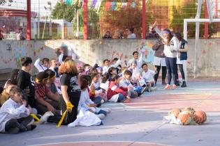 Encuentro de básquet de escuelas de Casavalle en el Centro Cívico Luisa Cuesta