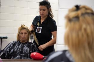 Capacitación en peluqueria y barberia en el marco del Fondo Por Más